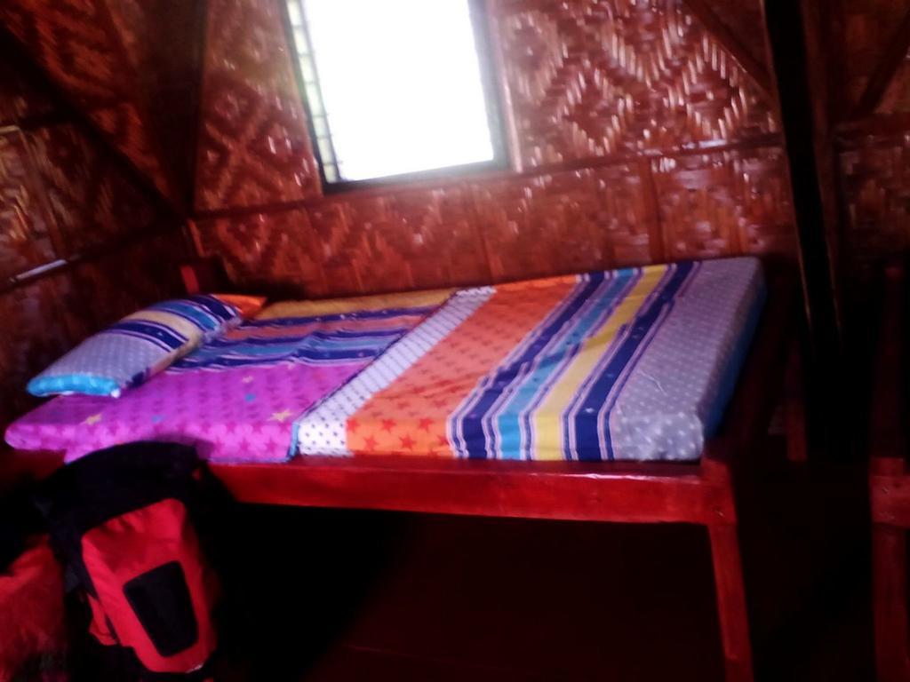 Lennon'S Place Backpacker Hostel Panglao Ruang foto