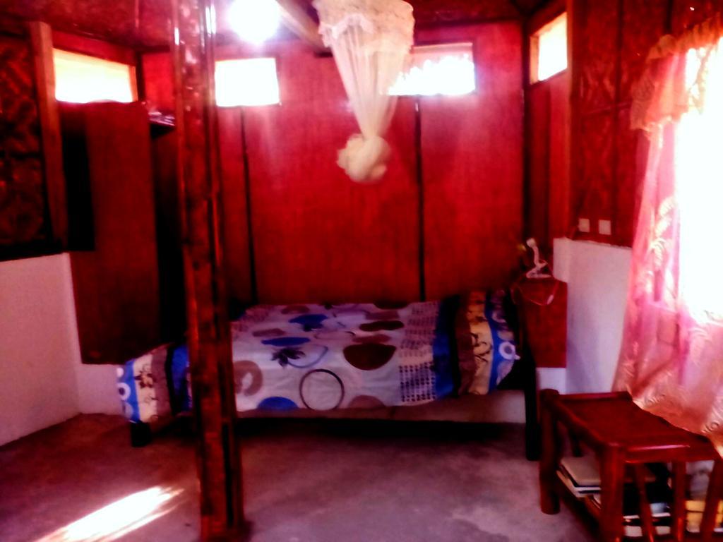 Lennon'S Place Backpacker Hostel Panglao Bagian luar foto