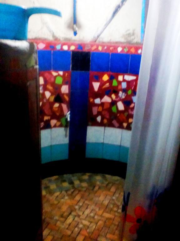 Lennon'S Place Backpacker Hostel Panglao Bagian luar foto
