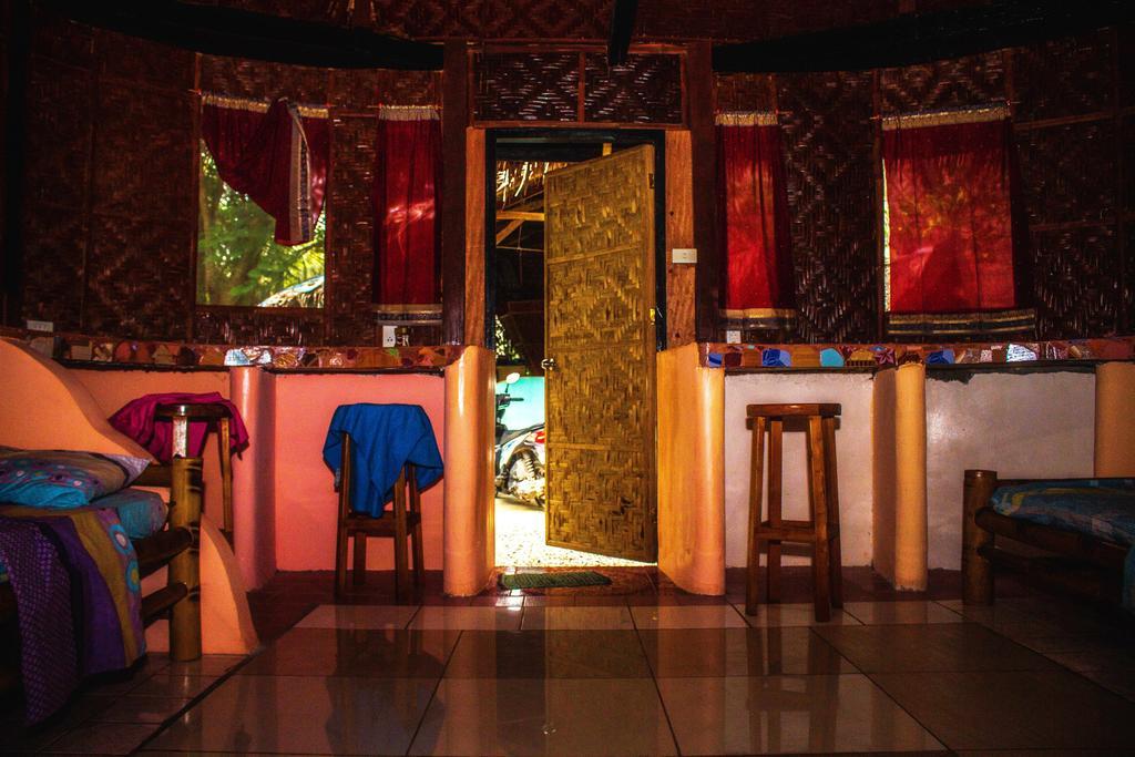 Lennon'S Place Backpacker Hostel Panglao Bagian luar foto
